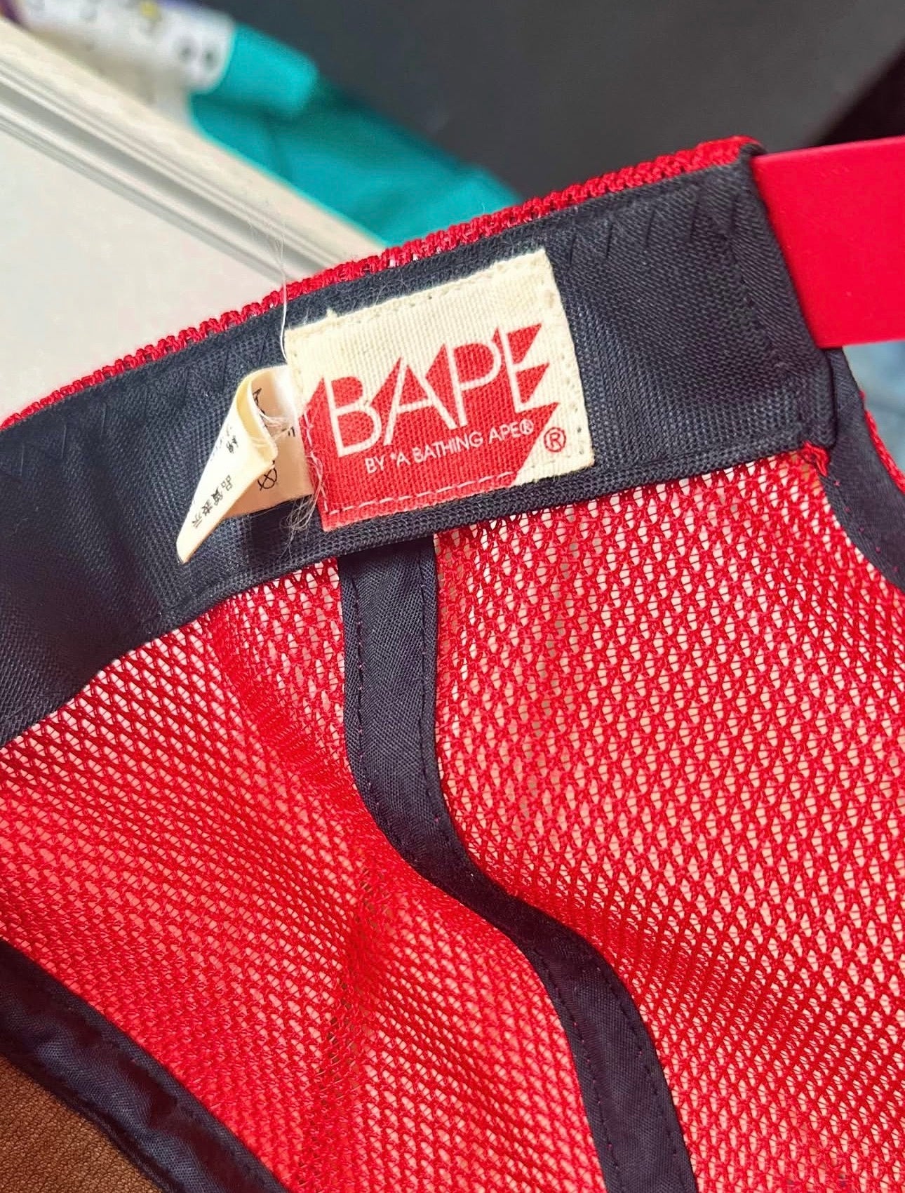 OG 2005 A BATHING APE, BAPE red camo NYC 🗽 logo trucker mesh cap