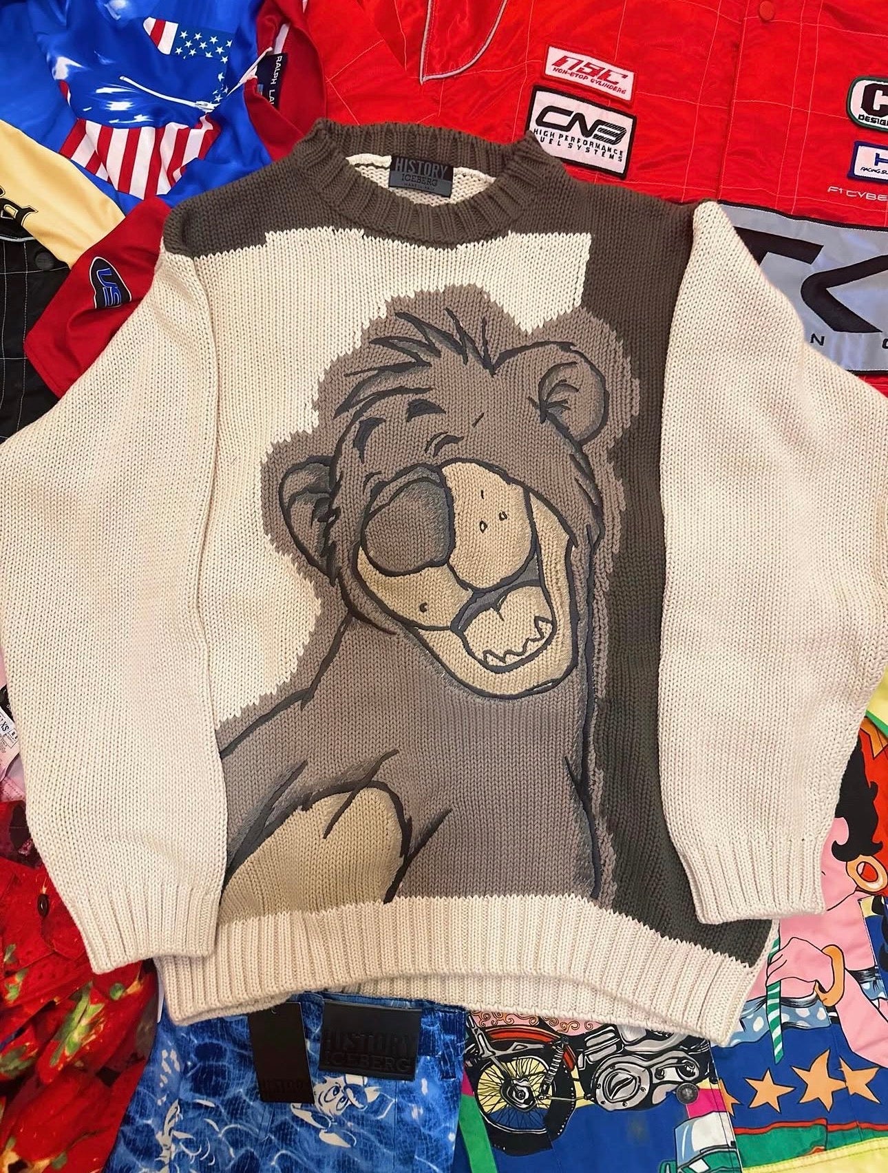 Vintage SUPER RARE 1999 ICEBERG HISTORY Disney “BALOO FROM JUNGLE BOOK” SWEATER